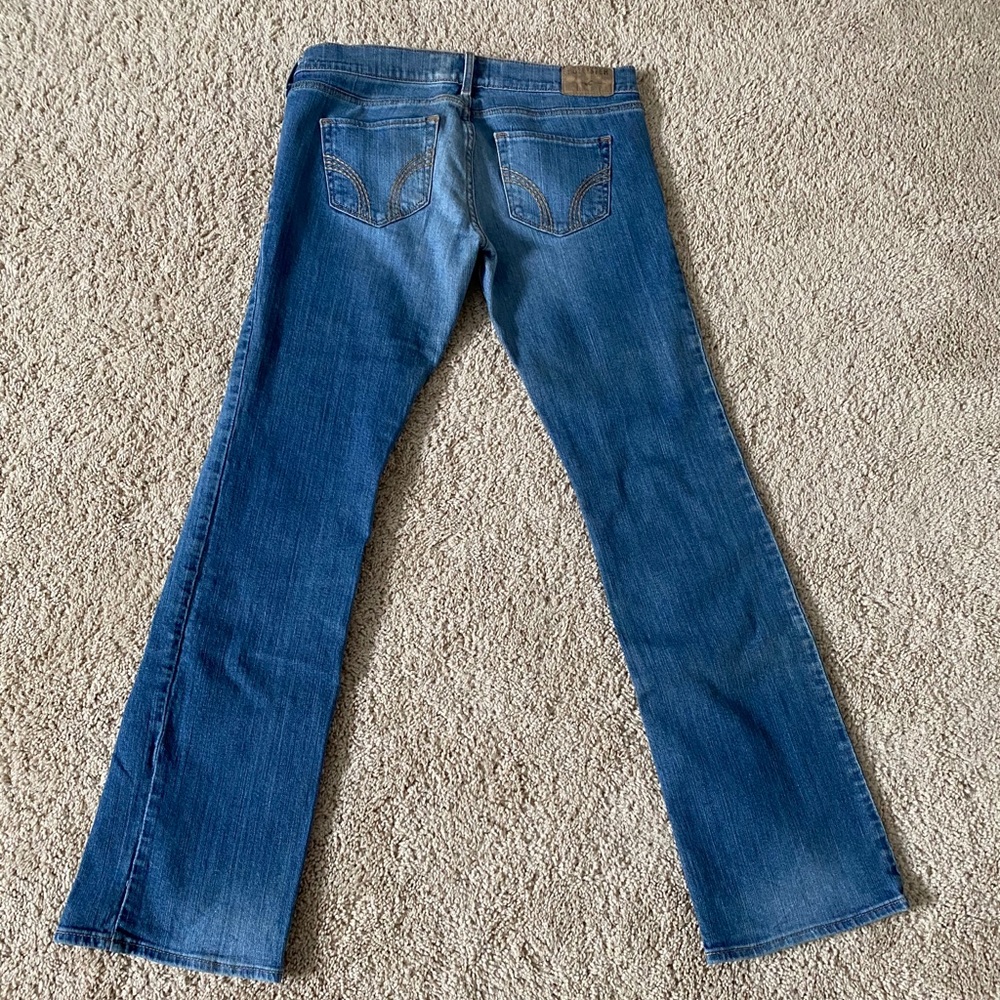 Hollister jeans. Boot cut bottom⭐️⭐️⭐️